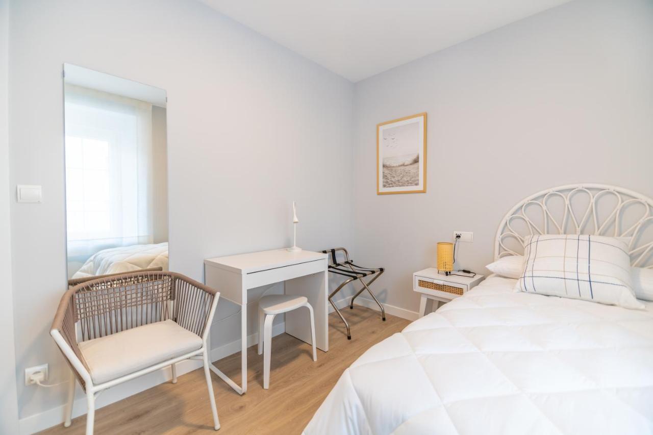 Villa Marta - Apartamentos Centricos Junto Al Mar Castro Urdiales Exterior photo